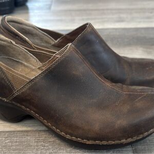 Patagonia Brown Leather Mules